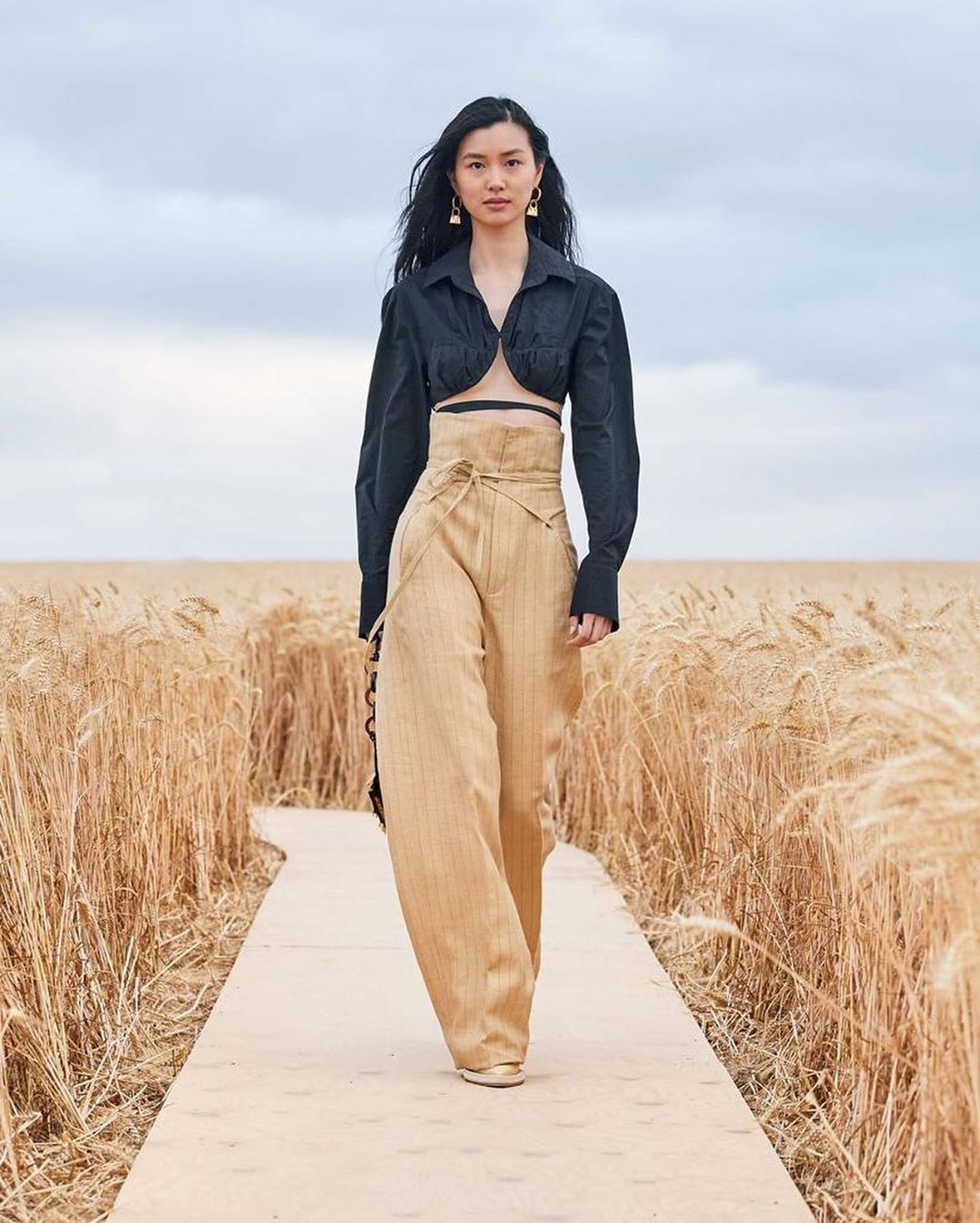 Jacquemus Debuts Spring 2021 Collection in Fields of Gold