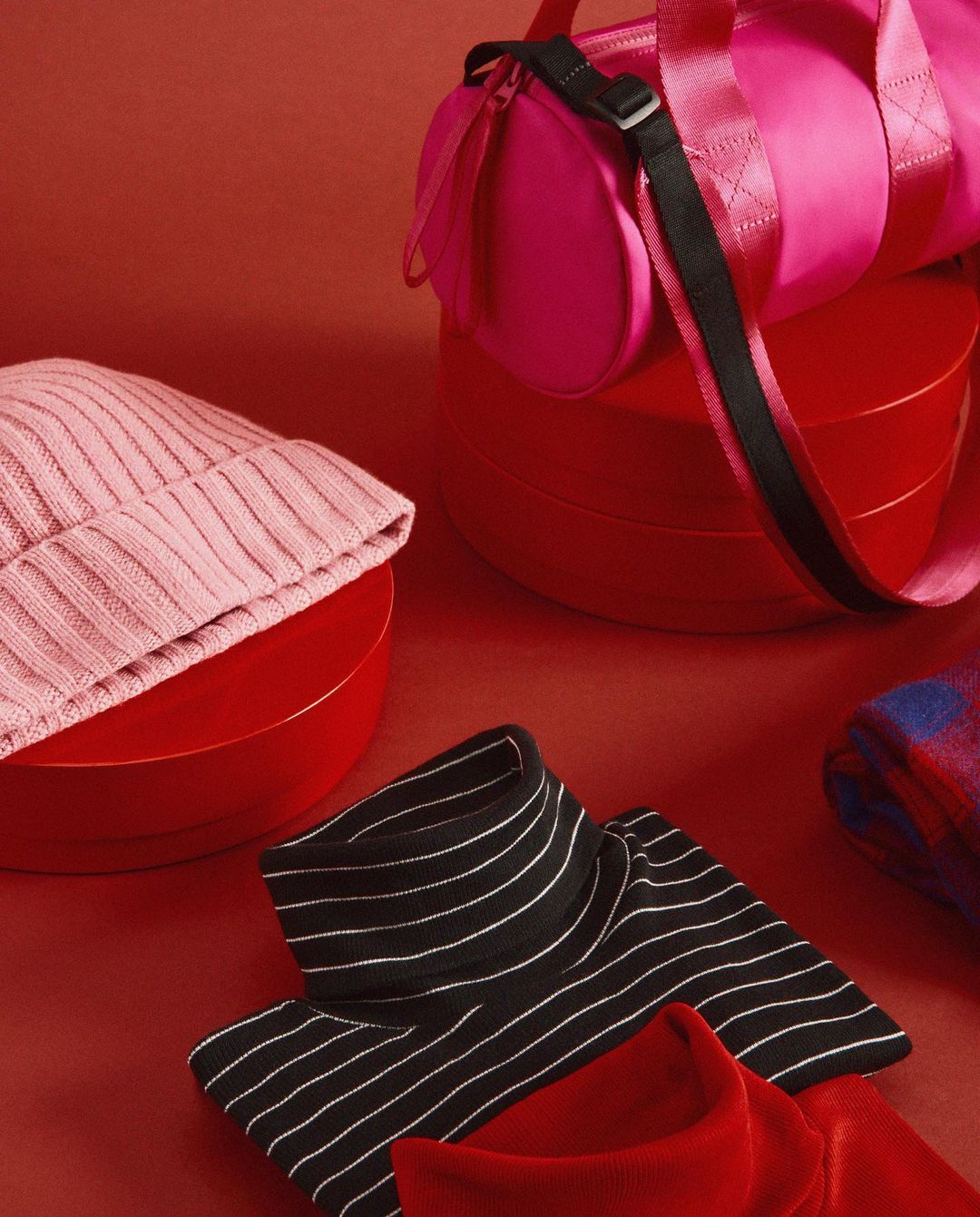 Everlane $3000 Holiday Giveaway