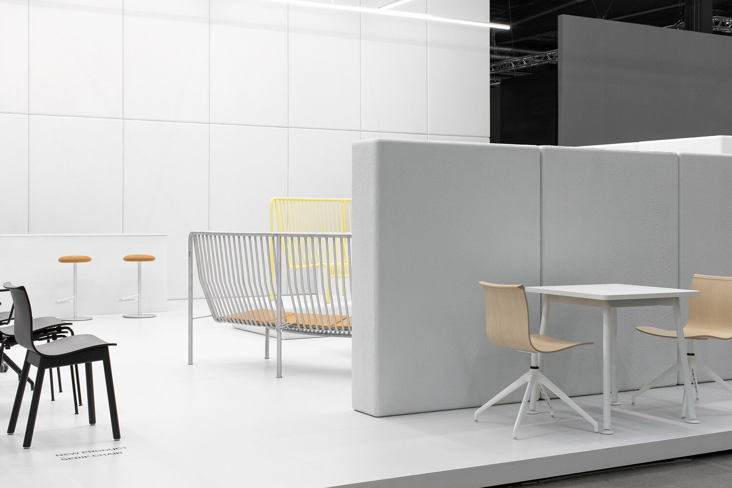 Massproductions modular fair stand